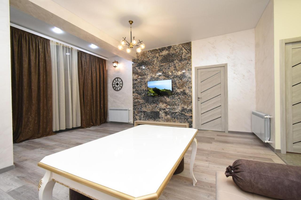 New Apartment In Downtown Jerevan Eksteriør billede
